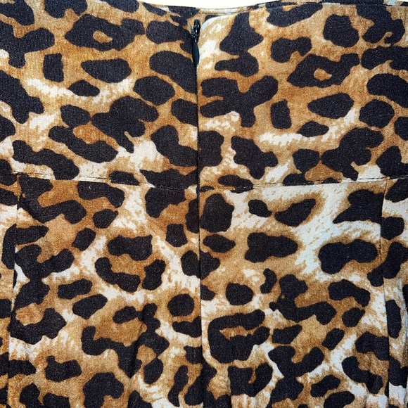 Cheetah MIDI Skirt with slit - Picture 6 of 6